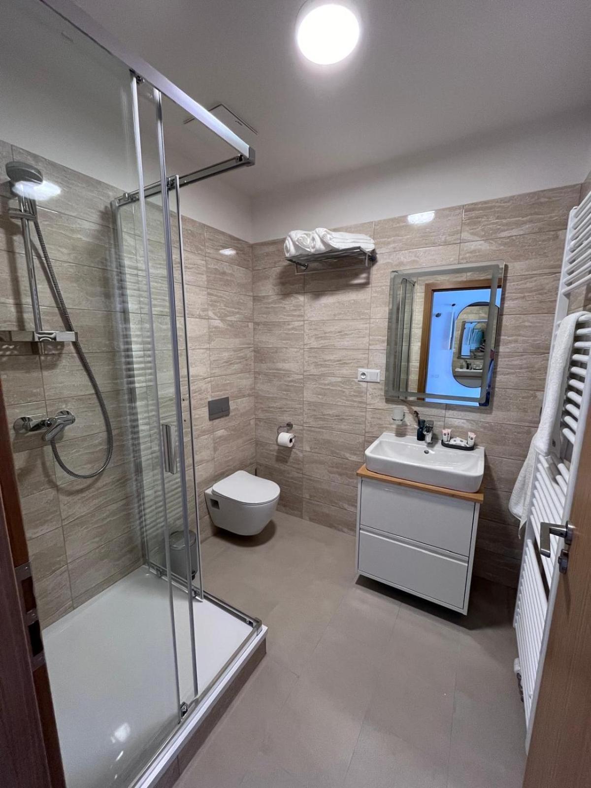 Apartments By Prague City Golf 외부 사진